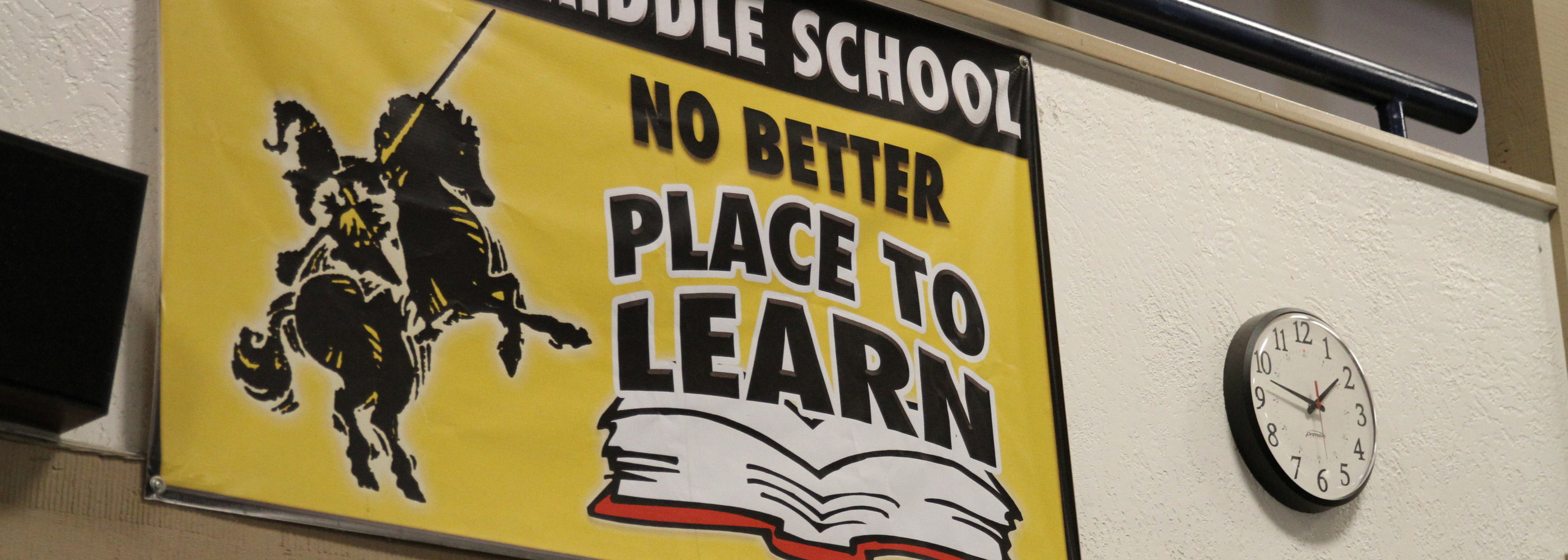 Venado Middle School sign